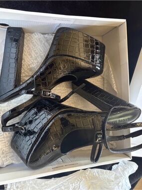 Steve Madden Black Croc Patent Platform Heels with Ankle Strap